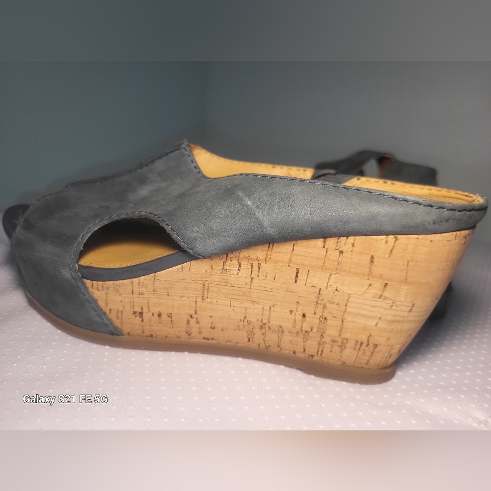 Franco Sarto FIORA Women's Size 7M Wedge Sandals Blue